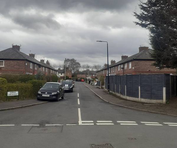 Gorse Crescent, M32