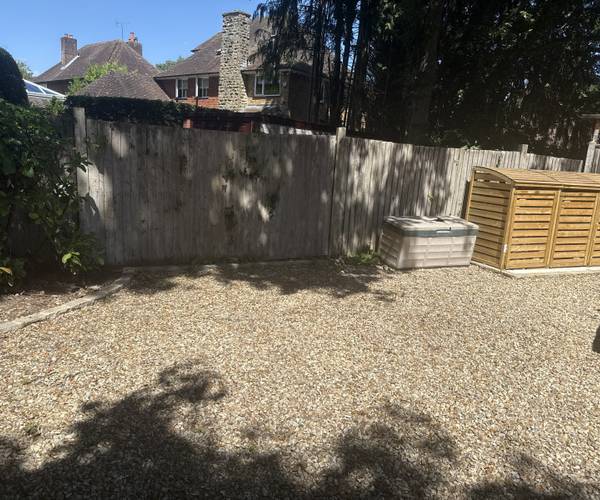 Potters Lane, GU23