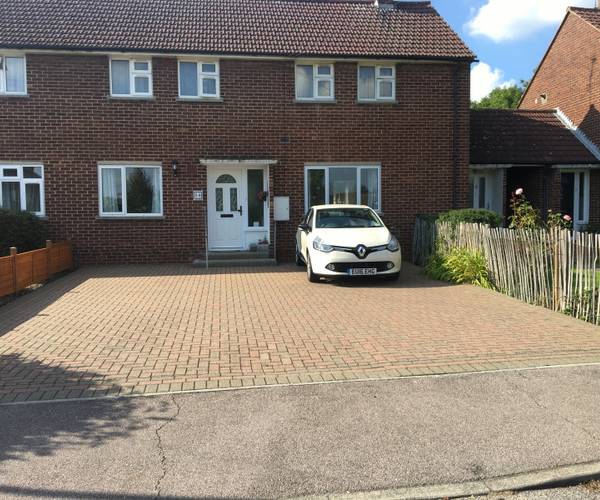 Parking on Pemberton Avenue, CM4