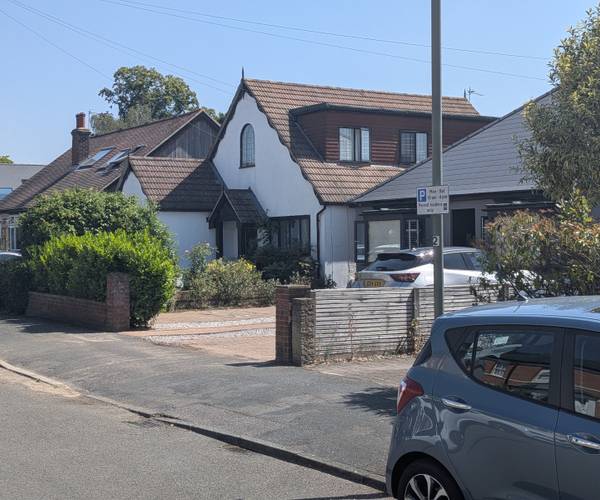Parking on Dale Road, KT12