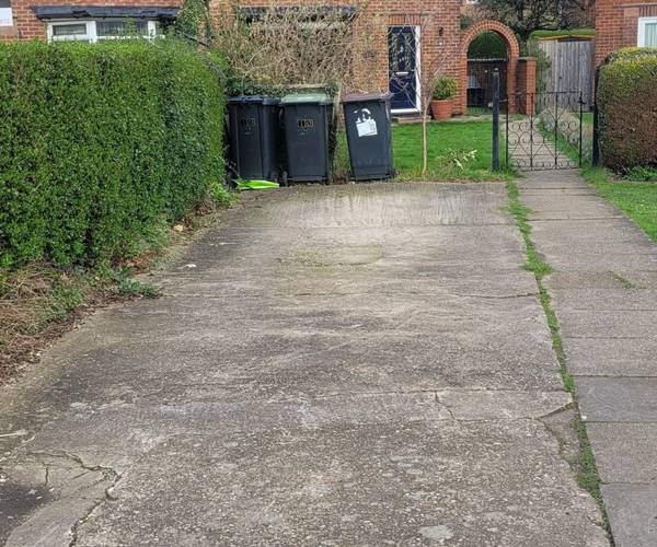 Parking on Redwood Crescent, NG9