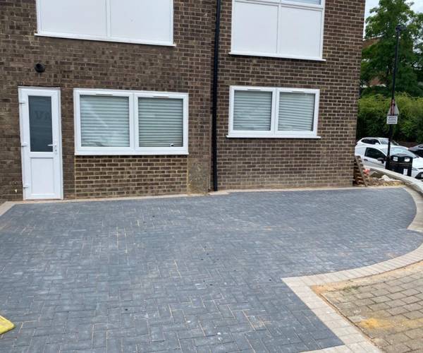 Parking on Capstan Square, E14