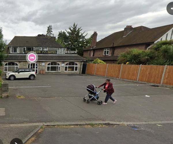 Heathrow Inn Hotel Car Park