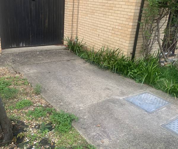St. Christophers Avenue, CB3