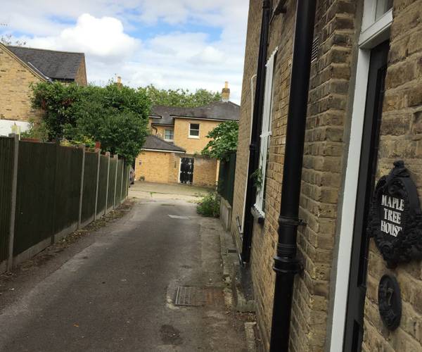 Parking on Chase Side, EN2