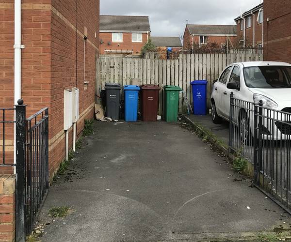 Parking on Foxham Drive, M7