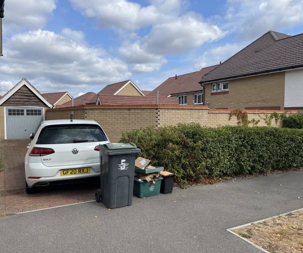 Parking on Thomas Road, ME20