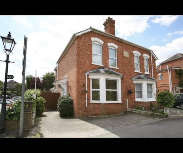 Halfpenny Lane, SL5