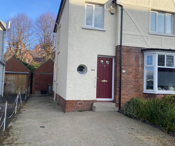 Parking on Malone Avenue, BT9