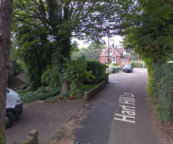 Parking on Hart Hill Lane, LU2