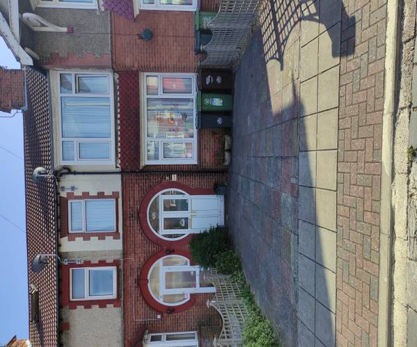 Parking on Hawthorn Crescent, PO6