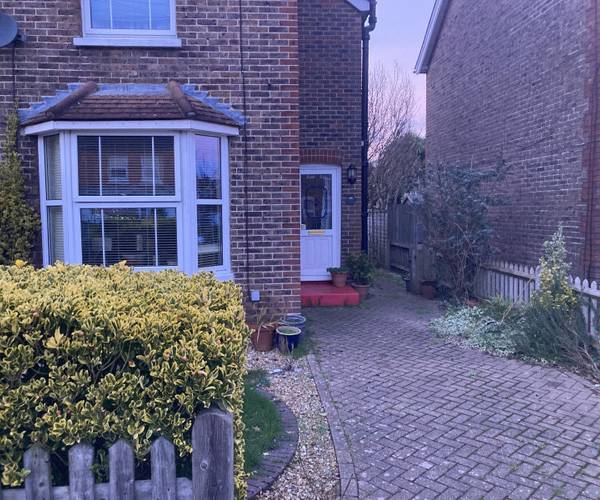 Parking on Queens Road, RH16