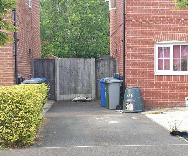 Fleming Drive, M32