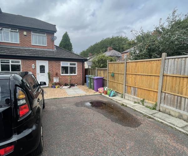 Parking on Halfpenny Close, L19