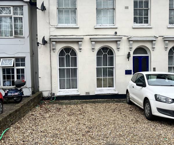 Parking on Hillingdon Road, UB10