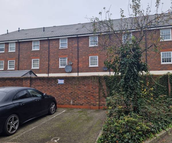 Parking on Cornwallis Road, SE18