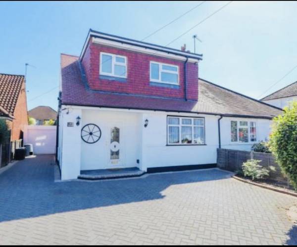 Parking on Deane Avenue, HA4