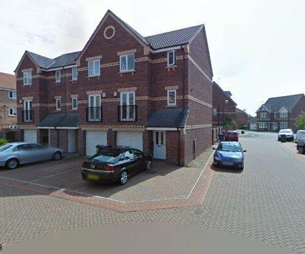 Parking on Grassholme Close, DN4