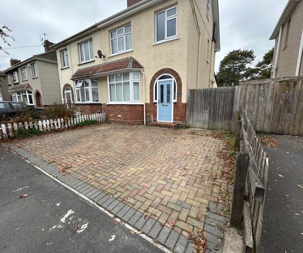 Parking on Grittleton Road, BS7