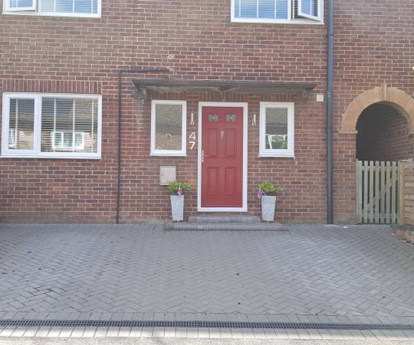 Parking on Gainsborough Hill, RG9