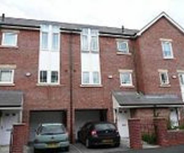 Mackworth Street, M15
