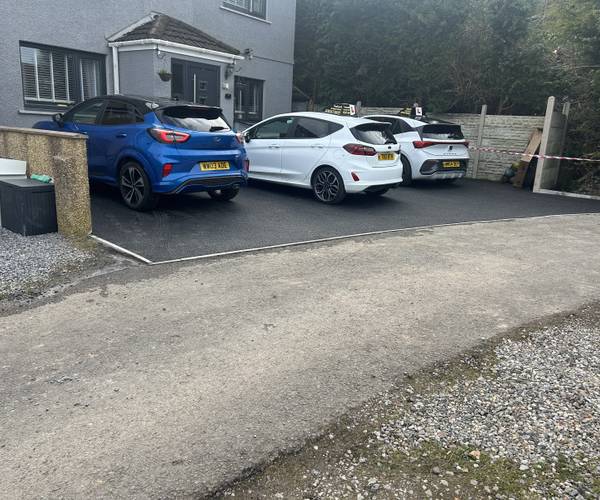 Parking on Cae Pys Road, SA5