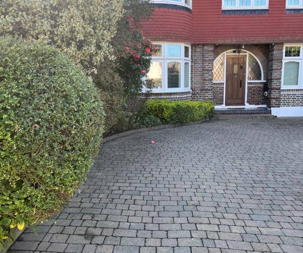 Parking on Beech Drive, N2
