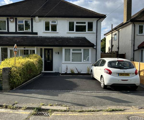 Parking on Horsley Close, KT19