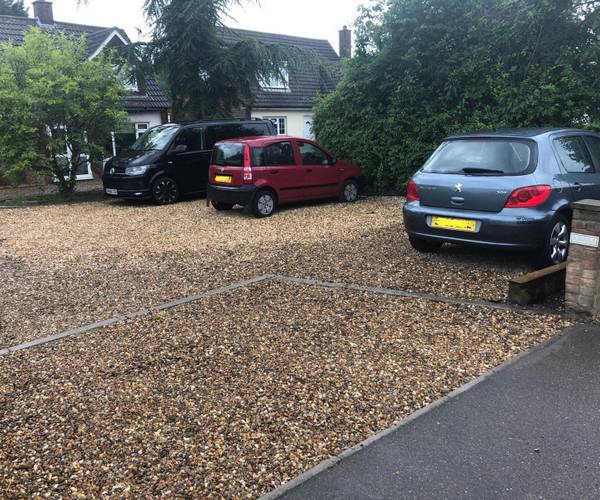Parking on Brewers End, CM22