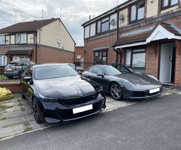 Parking on Wynne Close, M11