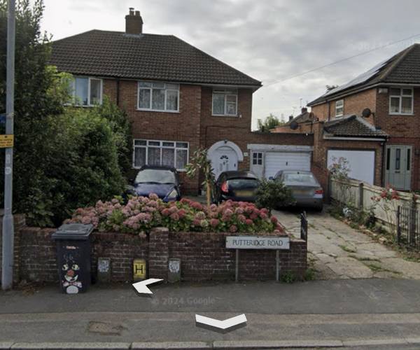 Parking on Putteridge Road, LU2