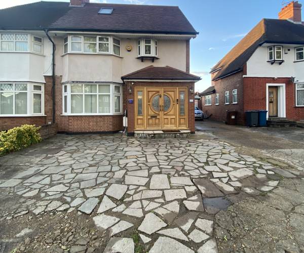 Whitchurch Lane, HA8
