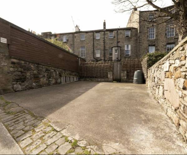 Parking on Canon Lane, EH3