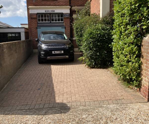 Parking on Station Avenue, PO36
