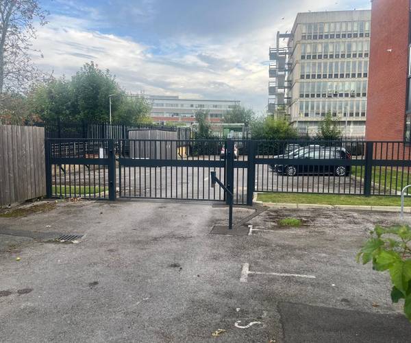 East Park, RH10
