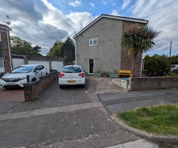 Parking on Berkley Drive, CF64