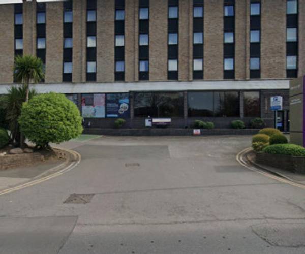 Mercure Nottingham Sherwood Car Park