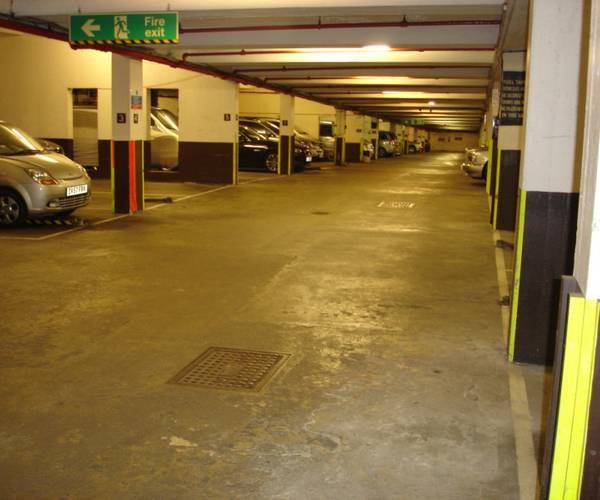 Parking on Montrose Court, SW7