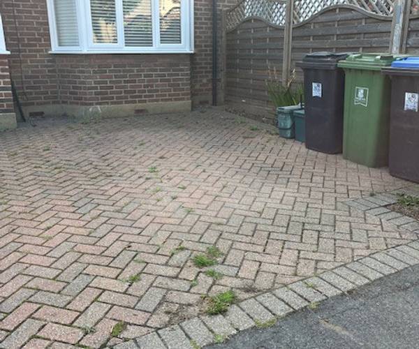 The Moorlands, GU22