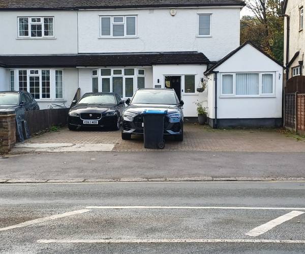 London Road, HP3