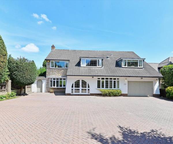 Parking on Four Oaks Road, B74