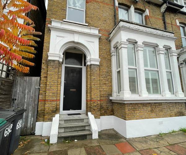 Parking on Lordship Lane, N22