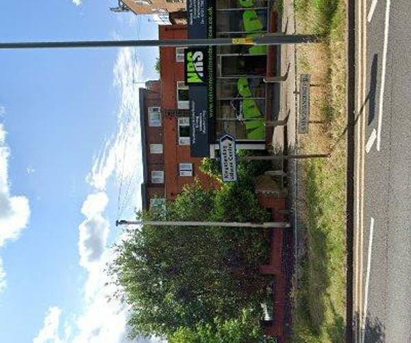 Parking on Kingstanding Road, B44