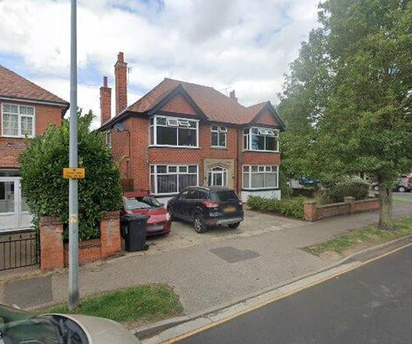 Parking on Lumley Avenue, PE25