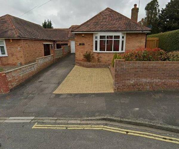 East Cosham Road, PO6