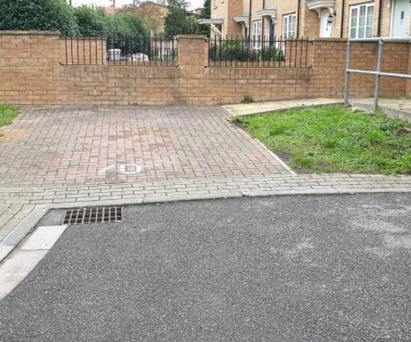 Parking on Allenby Road, SE28