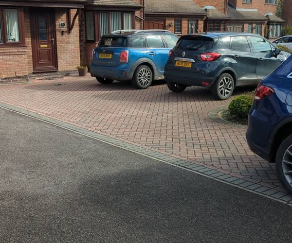 Parking on Fulmar Close, DE3
