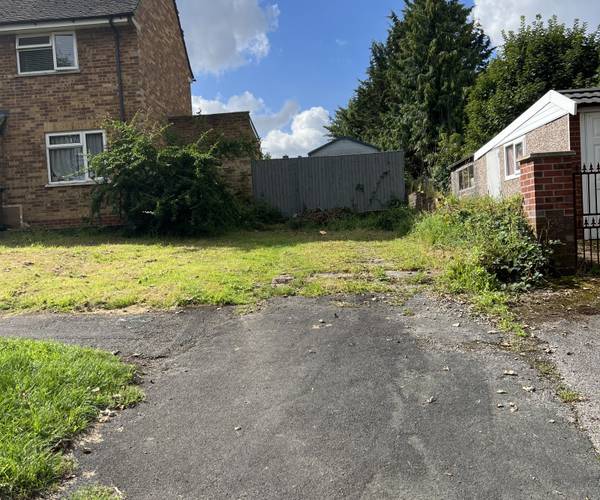Parking on Garbett Road, SO23