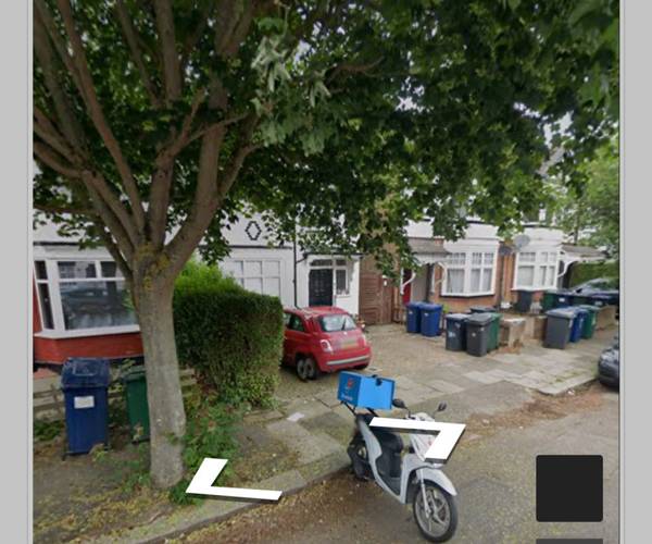 Parking on Stanhope Avenue, N3