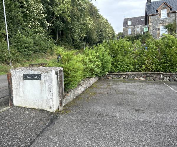 Parking on Glencruitten Road, PA34